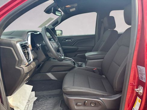 Certified 2025 GMC Canyon Elevation w/ Convenience Package RWD image 9