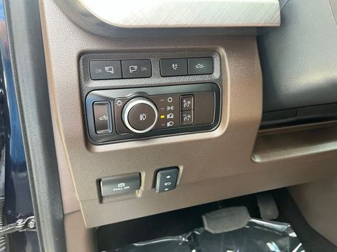 Used 2024 Ford F350 King Ranch w/ FX4 Off-Road Package AWD/4WD image 41