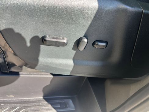 Used 2023 Ford Transit 350 XLT image 23