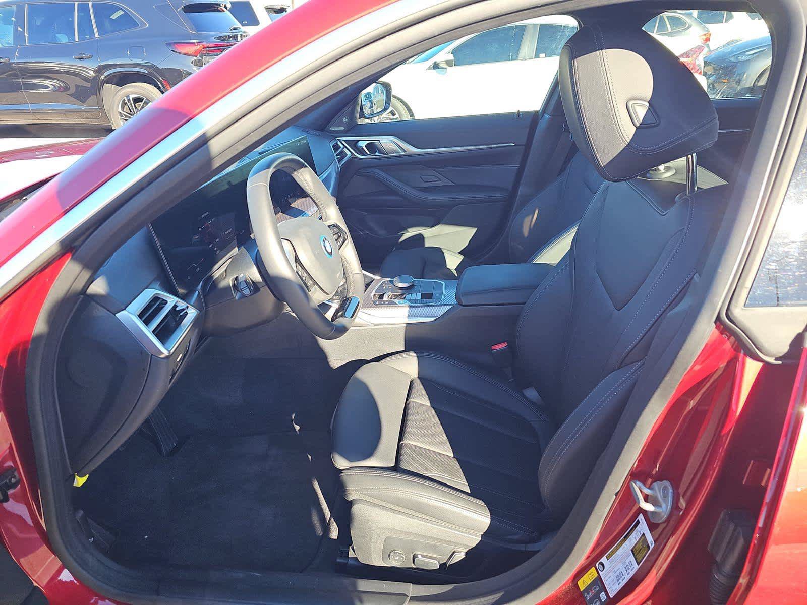 Used 2025 BMW i4 eDrive40 w/ Premium Package RWD image 5