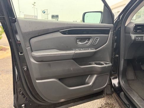 Used 2024 Honda Pilot Touring image 24