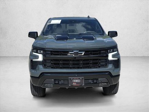 Used 2026 Chevrolet Silverado 1500 LT Trail Boss w/ Convenience Package II AWD/4WD image 2