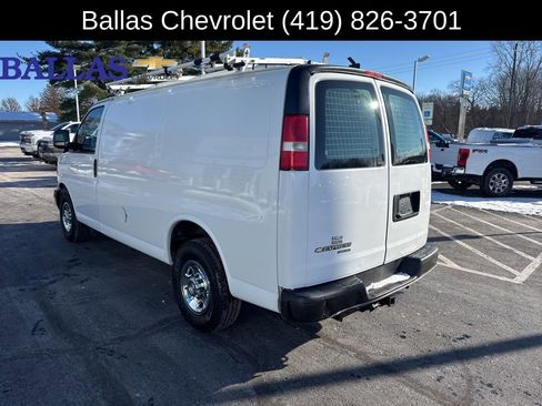 Used 2015 Chevrolet Express 2500 image 25