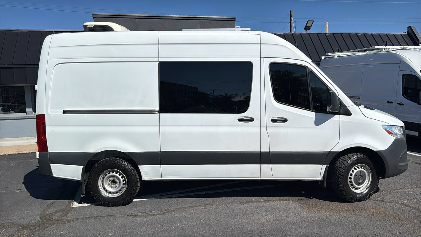 Used 2019 Mercedes-Benz Sprinter 144 image 2