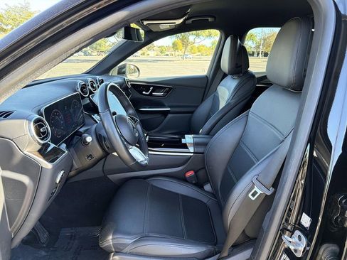 Used 2024 Mercedes-Benz GLC 300 GLC 300 image 19