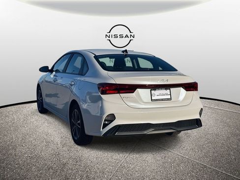 Used 2023 Kia Forte LXS w/ LXS Technology Package image 8