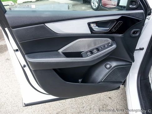 Used 2023 Acura MDX SH-AWD image 24