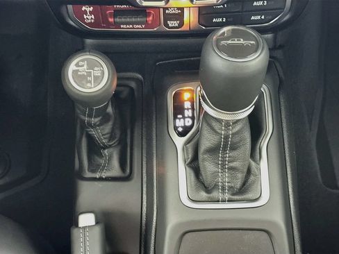 New 2026 Jeep Gladiator Rubicon AWD/4WD image 12