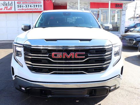 Used 2024 GMC Sierra 1500 SLT image 8