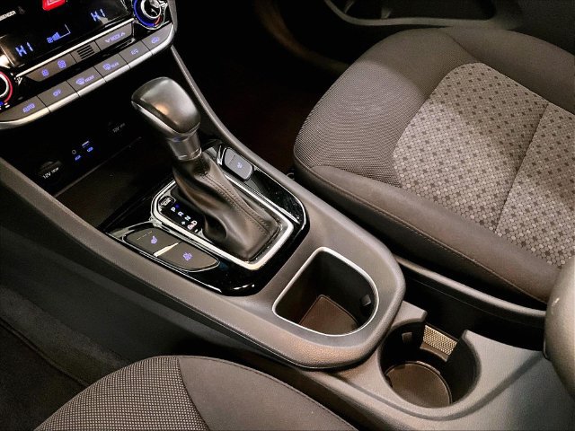 Used 2019 Hyundai Ioniq Plug-In Hybrid FWD image 16
