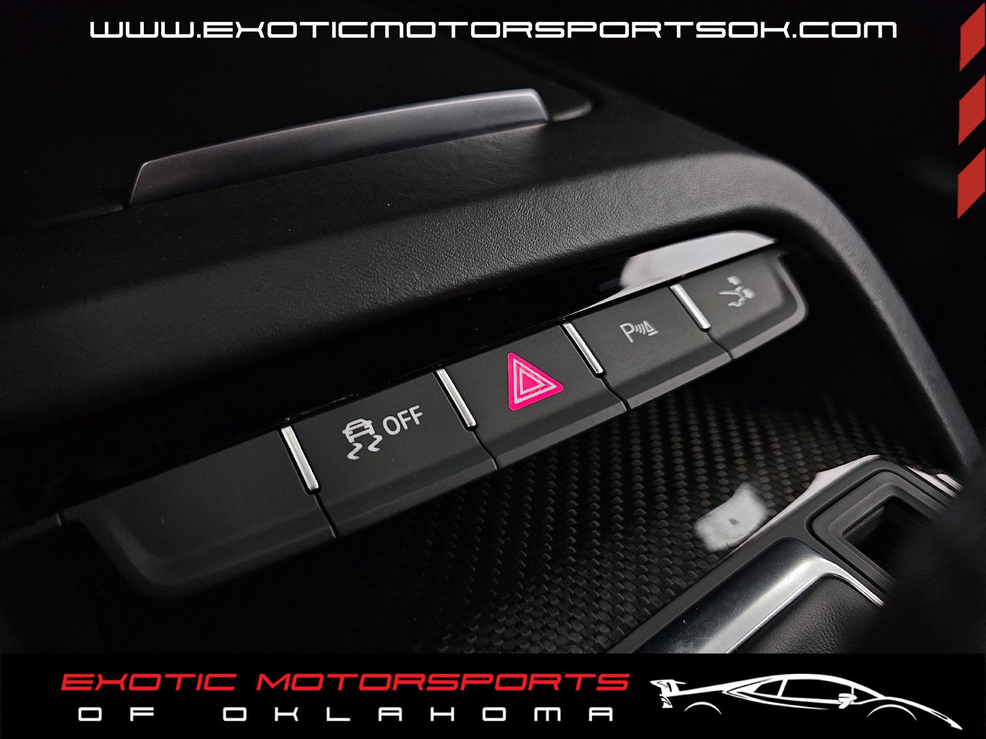 Used 2017 Audi R8 V10 w/ Carbon Exterior Package AWD/4WD image 23