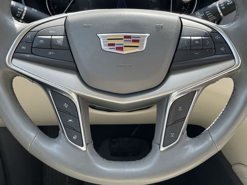 Certified 2023 Cadillac XT5 Premium Luxury AWD/4WD image 10
