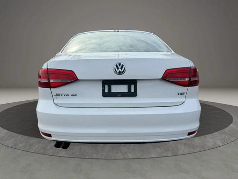 Used 2015 Volkswagen Jetta SE FWD image 6