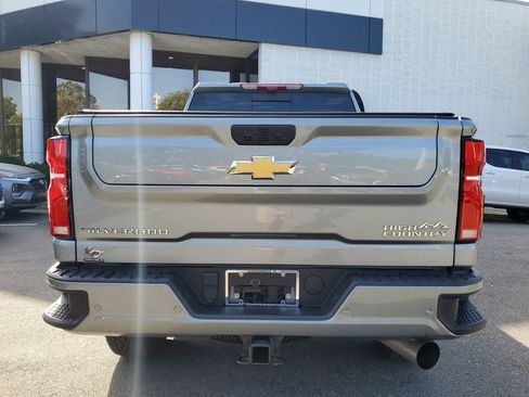 Used 2024 Chevrolet Silverado 3500 High Country w/ Technology Package image 5