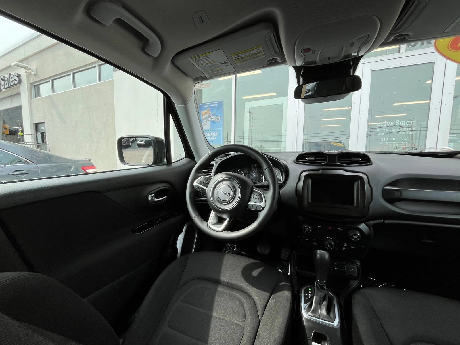 Used 2020 Jeep Renegade Latitude FWD image 36