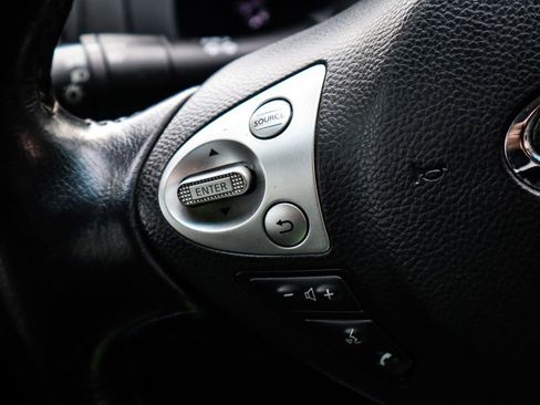 Used 2013 INFINITI FX37 Base w/ Premium Pkg image 25