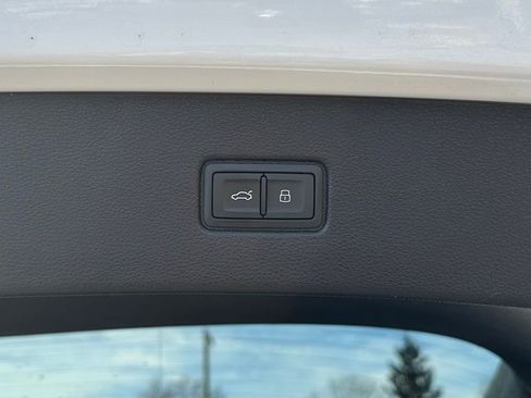 Used 2022 Audi Q7 3.0T Premium Plus image 26