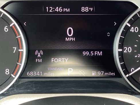 Used 2024 Nissan Rogue S FWD image 3
