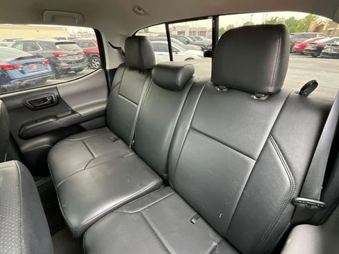 Used 2019 Toyota Tacoma SR w/ SR Convenience Package AWD/4WD image 20