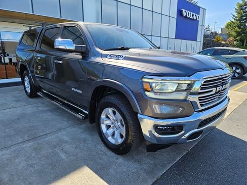 Used 2021 RAM 1500 Laramie AWD/4WD image 3