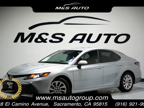 Used 2023 Toyota Camry LE image 1