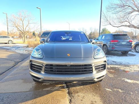 Used 2023 Porsche Cayenne Platinum Edition image 9