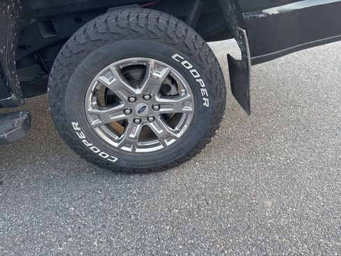 Used 2021 Ford F150 XLT w/ Equipment Group 302A High AWD/4WD image 9