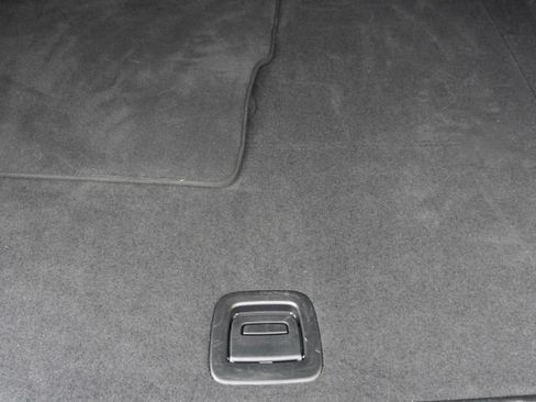 Certified 2025 BMW iX xDrive50 w/ Premium Package image 35