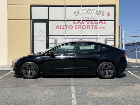 Used 2023 Tesla Model 3 Standard Range RWD image 5