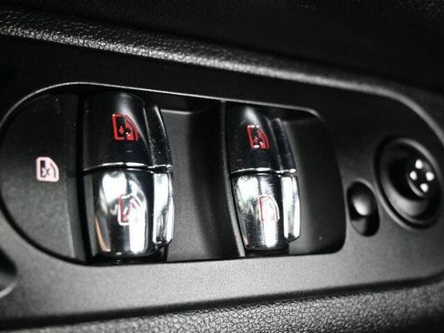 Used 2020 MINI Cooper Clubman S image 30