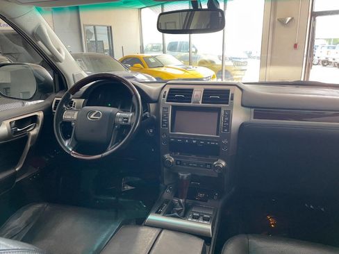 Used 2015 Lexus GX 460 image 30