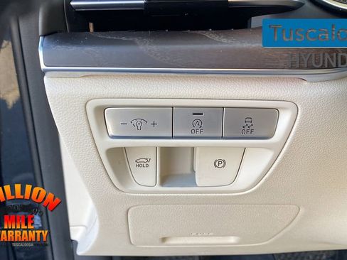 Used 2022 Genesis G80 2.5T w/ Advanced Package image 16