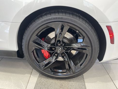 Certified 2024 Chevrolet Camaro SS image 24