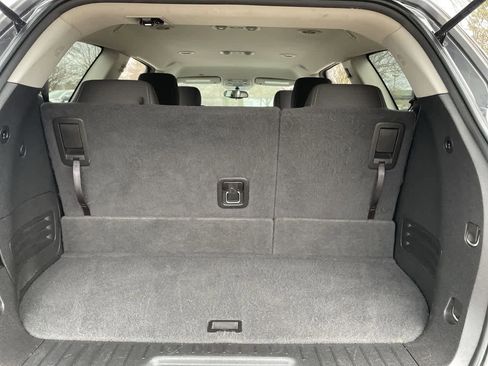 Used 2015 Chevrolet Traverse LT FWD image 17