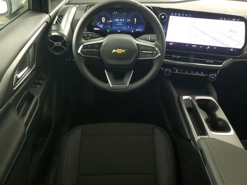 New 2026 Chevrolet Equinox EV LT image 13