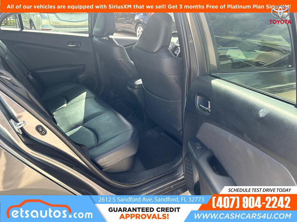 Used 2022 Toyota Prius Limited FWD image 12