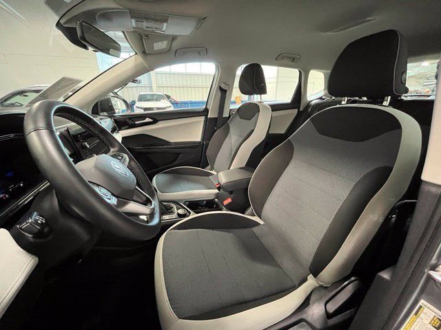 Used 2025 Volkswagen Taos S AWD/4WD image 21