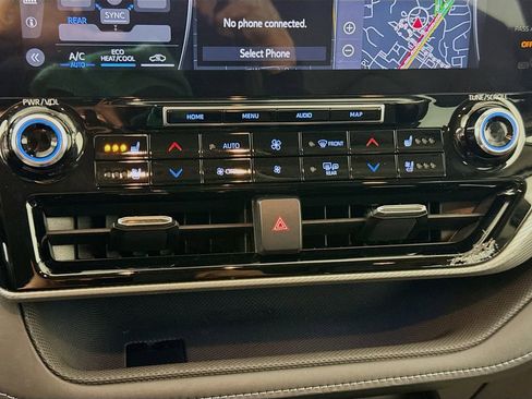 Certified 2021 Toyota Highlander Platinum image 15