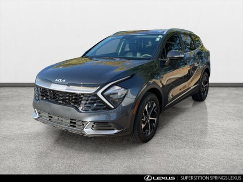 Used 2023 Kia Sportage EX AWD/4WD image 3
