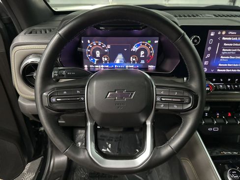 Used 2024 Chevrolet Colorado ZR2 w/ ZR2 Convenience Package III image 14