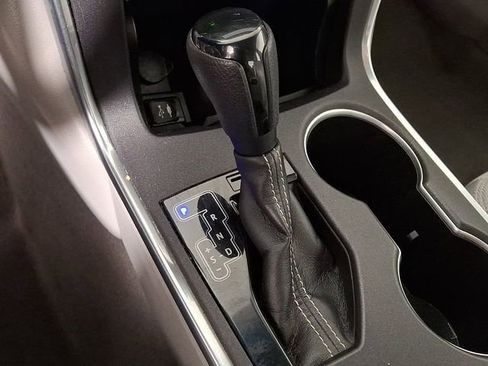 Used 2015 Toyota Camry LE FWD image 16