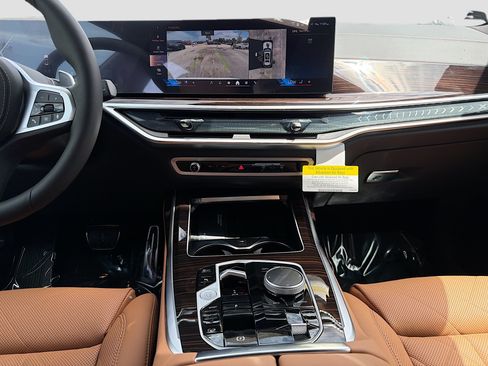 New 2027 BMW X7 xDrive40i w/ M Sport Package AWD/4WD image 19