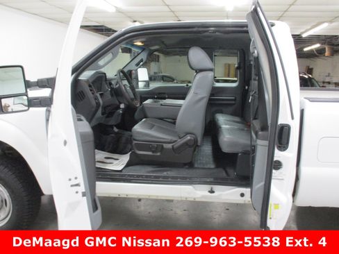 Used 2016 Ford F350 XL image 33