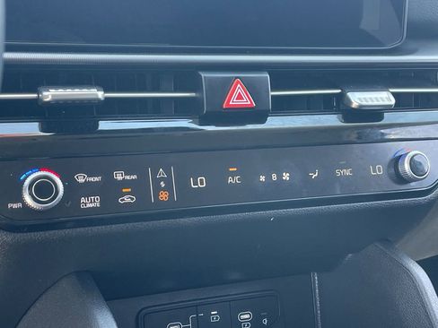 Certified 2026 Kia Sportage EX FWD image 26