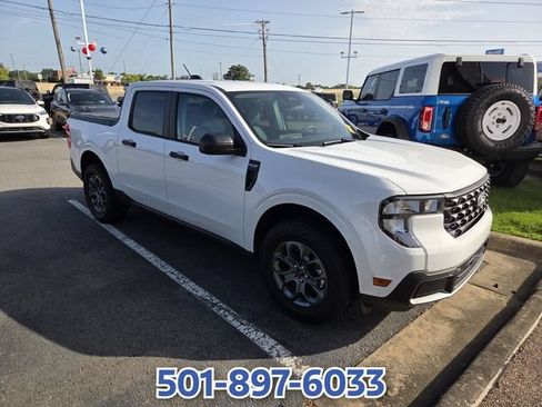 Certified 2025 Ford Maverick XLT FWD image 3