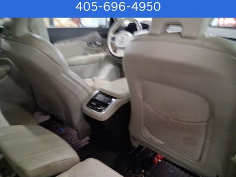 Used 2022 Volvo XC90 T6 Inscription w/ Advanced Package image 11