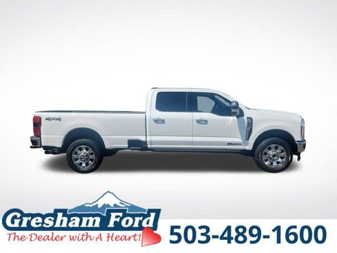 Used 2024 Ford F350 Lariat w/ Lariat Ultimate Package AWD/4WD image 13