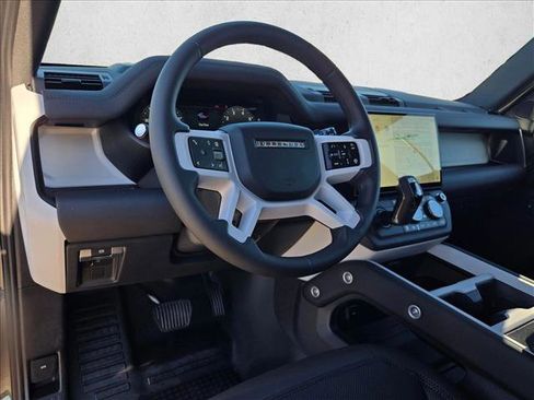New 2026 Land Rover Defender 110 X-Dynamic SE image 3