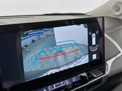 New 2026 Toyota Sienna XLE image 14