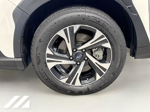 Certified 2024 Subaru Crosstrek 2.0i Premium image 32